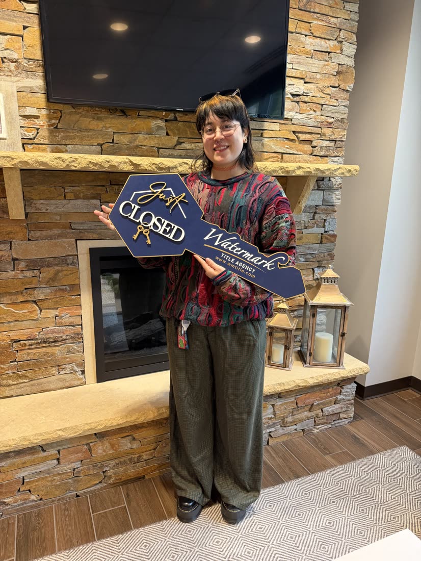 A client holding a Just Closed key sign